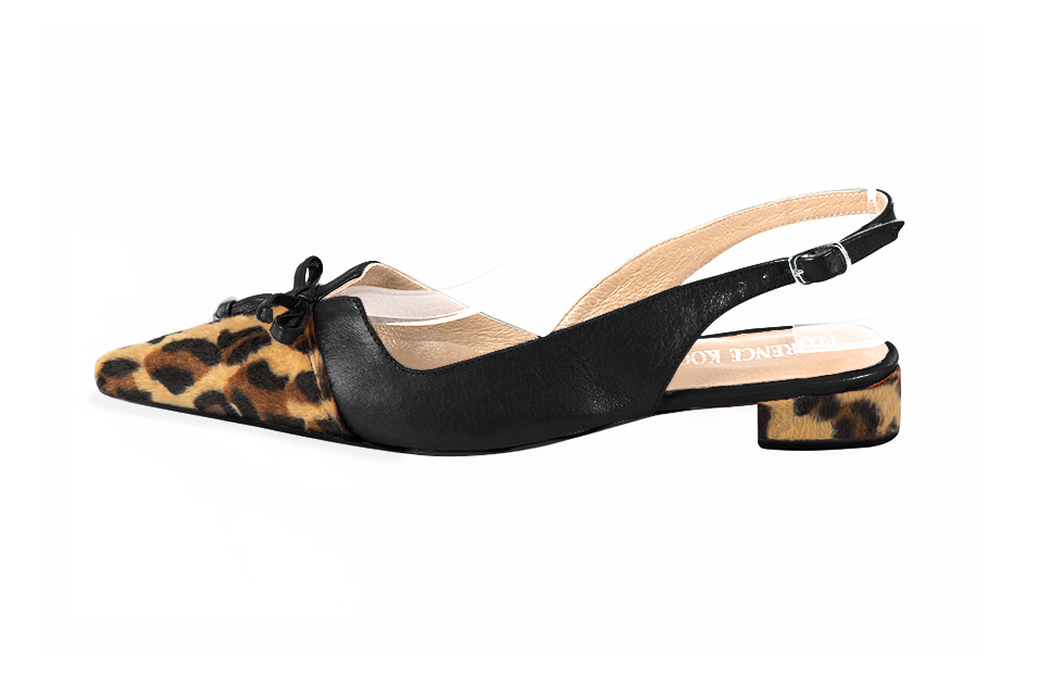 Safari black women's open back shoes, with a knot. Pointed toe. Flat flare heels. Profile view - Florence KOOIJMAN